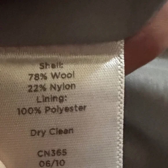 Talbots ~ vintage | gray wool tweed pencil pleated zip up skirt | so beautiful! - Picture 9 of 9